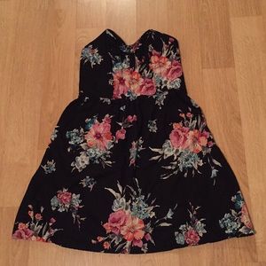 💐Strapless floral skater dress